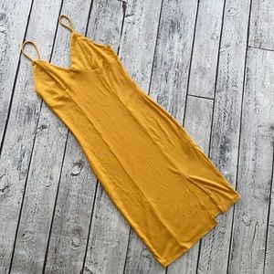 Yellow mustard dress form fitting fall outfits